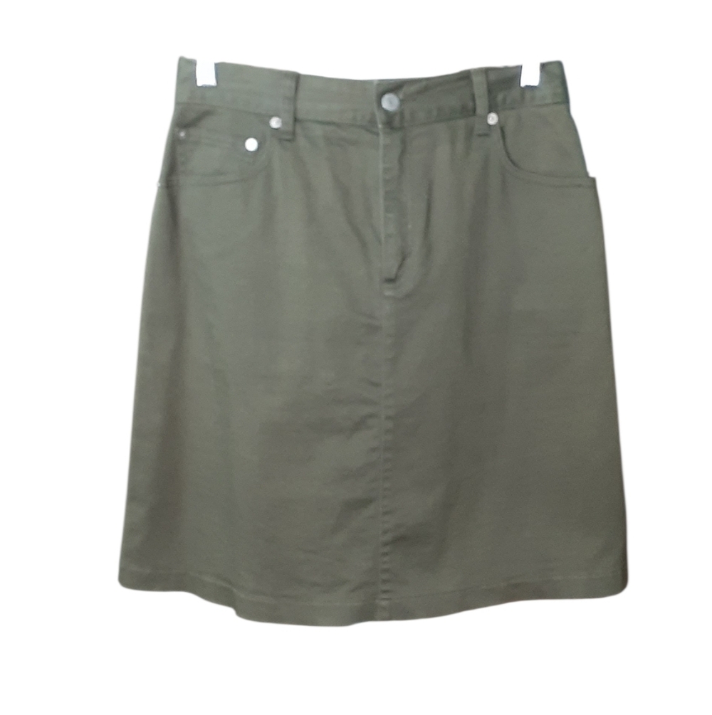 Levi's Classic Olive A-Line Skirt.Size 8. Excellent Condition. Red Tab  Model